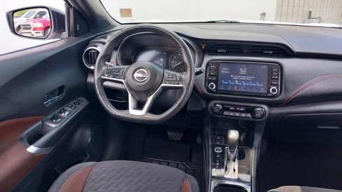 Used 2022 Nissan Kicks SR image 13