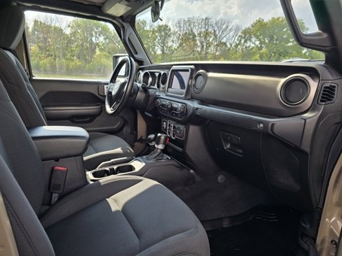 Used 2020 Jeep Gladiator Sport w/ Quick Order Package 24S image 36