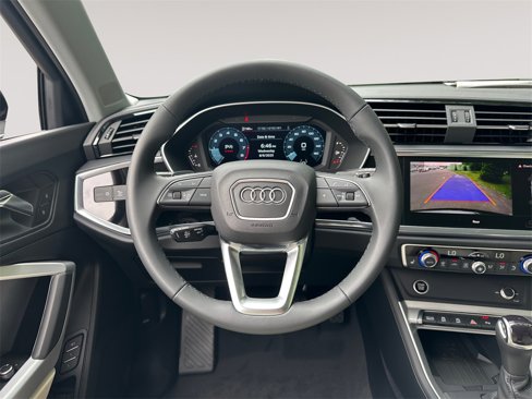 New 2025 Audi Q3 2.0T Premium image 12