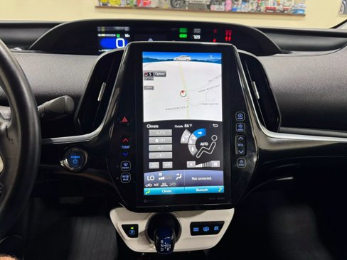 Used 2018 Toyota Prius Prime Premium image 43