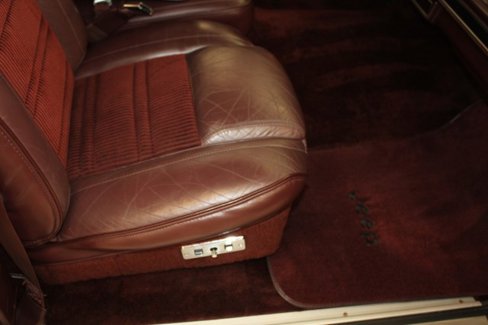 Used 1989 Jeep Grand Wagoneer image 89