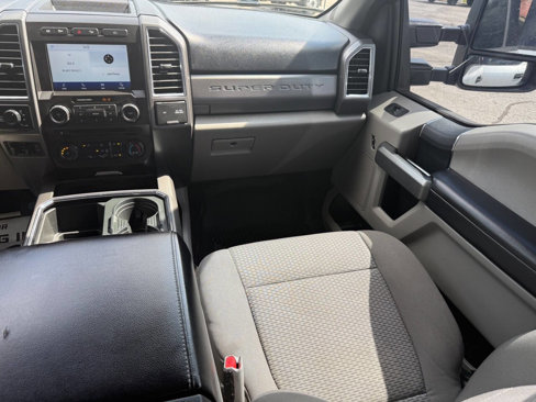 Used 2017 Ford F250 XLT w/ XLT Value Package image 38