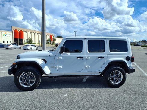 Used 2020 Jeep Wrangler Unlimited Sahara w/ LED Lighting Group image 4