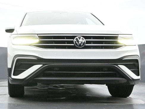 Used 2022 Volkswagen Tiguan S image 44