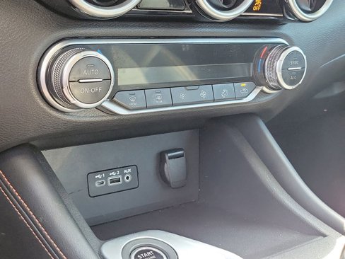 Used 2022 Nissan Sentra SR w/ Electronics Package image 29