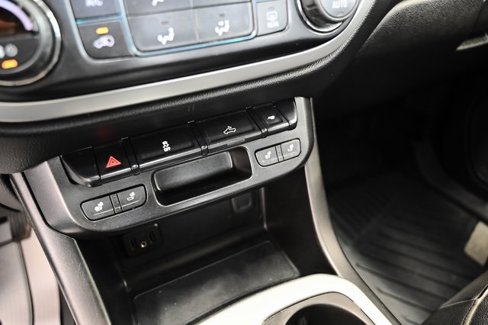 Used 2020 Chevrolet Colorado LT w/ Luxury Package image 19