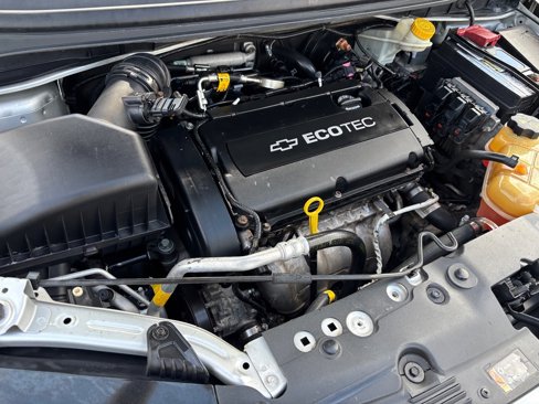 Used 2013 Chevrolet Sonic LT image 8