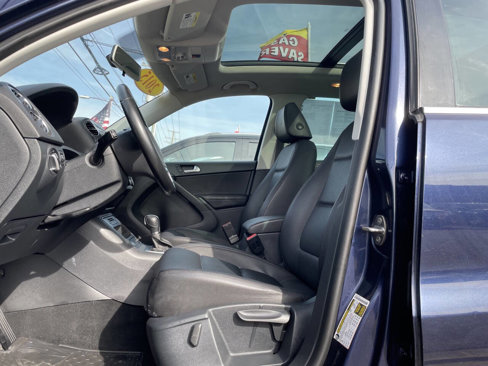 Used 2015 Volkswagen Tiguan SE image 12