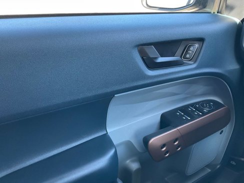 Used 2022 Ford Maverick Lariat w/ Lariat Luxury Package image 35