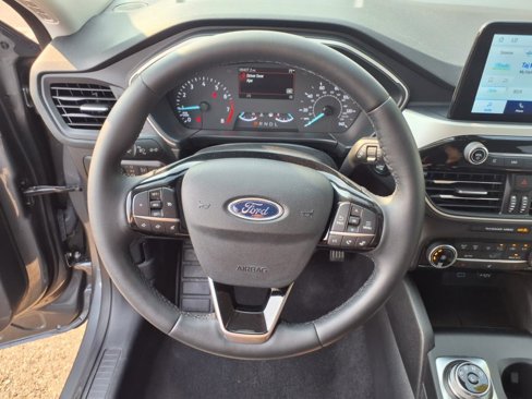 Certified 2022 Ford Escape SE w/ Cold Weather Package image 16