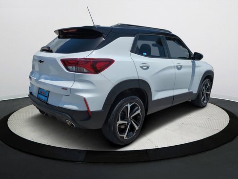 Used 2021 Chevrolet TrailBlazer RS w/ Technology Package image 4