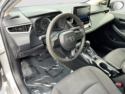 Used 2020 Toyota Corolla LE image 7