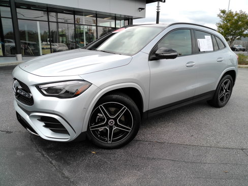 Certified 2025 Mercedes-Benz GLA 250 4MATIC image 1