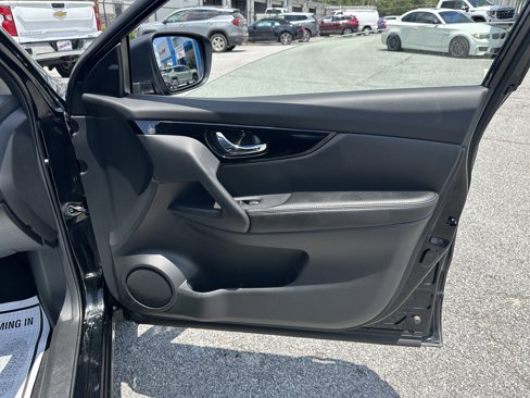 Used 2022 Nissan Rogue Sport SL w/ Premium Package image 14