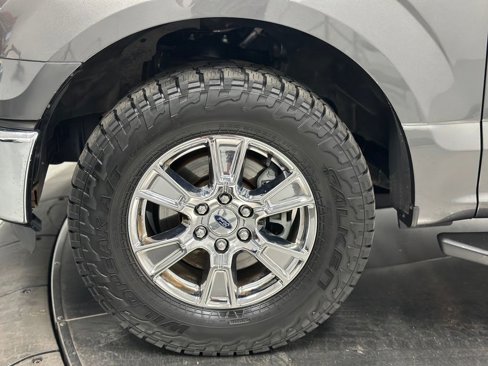 Used 2016 Ford F150 XLT w/ Equipment Group 302A Luxury image 24
