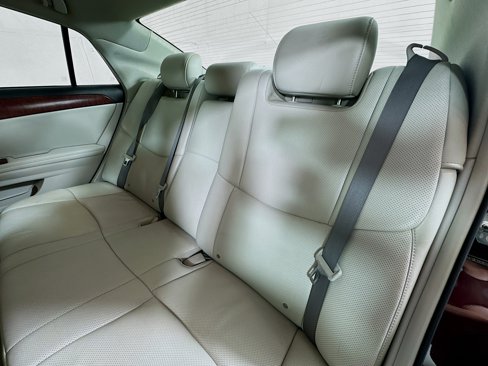 Used 2011 Toyota Avalon Limited image 23