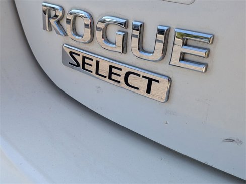Used 2014 Nissan Rogue S image 11