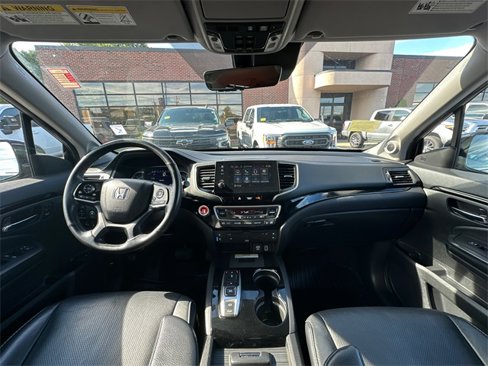Used 2019 Honda Pilot Elite image 16