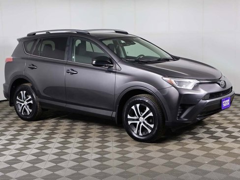 Used 2017 Toyota RAV4 LE image 40