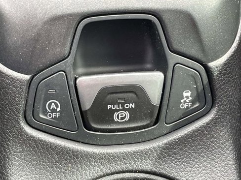 Used 2019 Jeep Compass Trailhawk image 25
