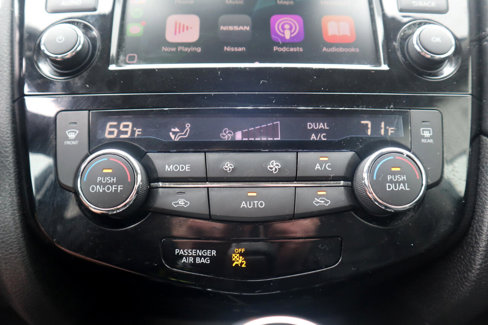 Used 2018 Nissan Rogue SL image 81