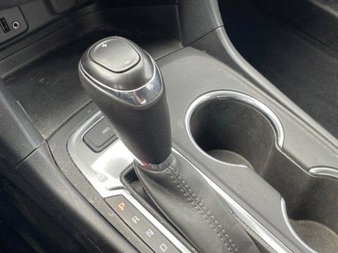 Used 2018 Chevrolet Equinox LT image 21