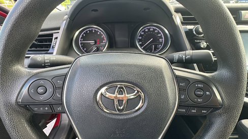 Used 2020 Toyota Camry LE image 14