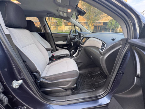 Used 2019 Chevrolet Trax LT image 18