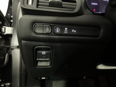 Used 2025 Acura TLX w/ Technology Package image 19