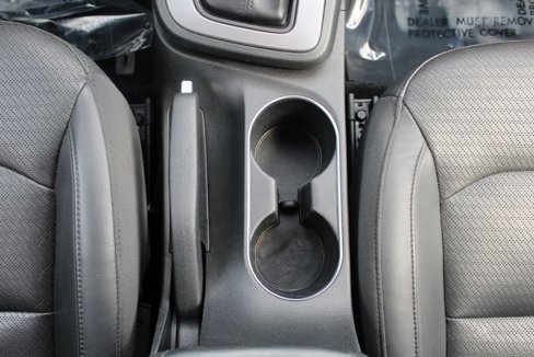Used 2017 Hyundai Elantra Limited image 17