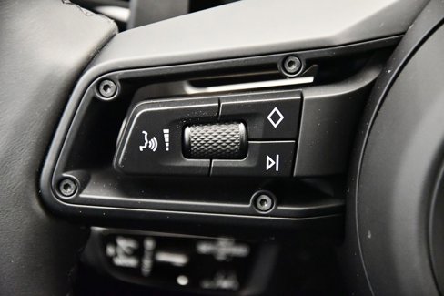 Certified 2024 Porsche Panamera 4 image 28