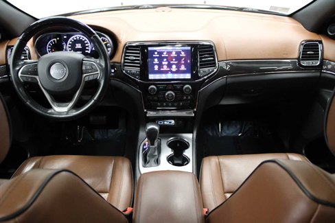 Used 2020 Jeep Grand Cherokee Overland image 18