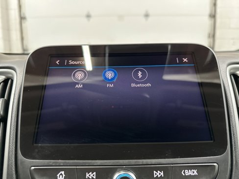 Used 2023 Chevrolet Malibu LS image 30