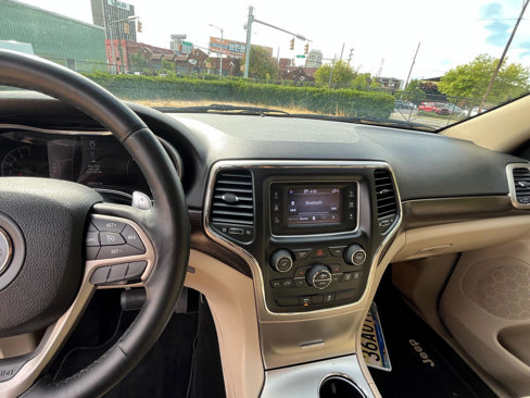 Used 2014 Jeep Grand Cherokee Laredo w/ Quick Order Package 23E image 26