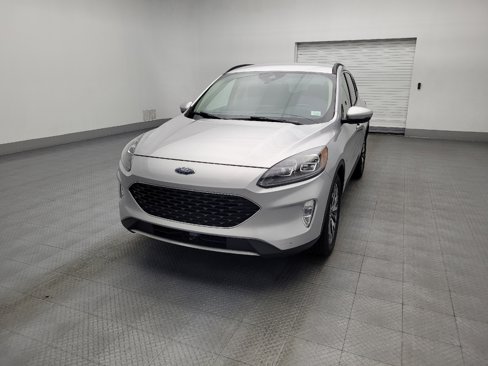 Used 2020 Ford Escape Titanium image 15