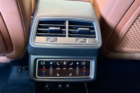 Used 2023 Audi e-tron Premium Plus w/ Premium Plus Package image 24