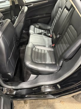 Used 2017 Ford Fusion SE w/ Fusion SE Technology Package image 24