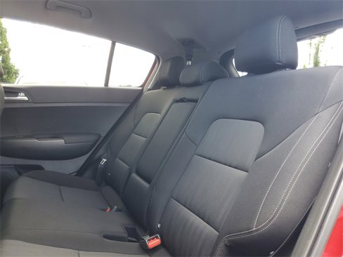 Certified 2022 Kia Sportage LX image 9