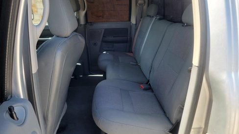 Used 2007 Dodge Ram 3500 Truck SLT image 6