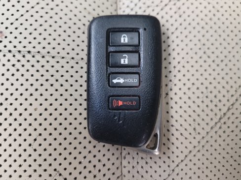 Used 2015 Lexus ES 350 w/ Ultra Luxury Package image 32