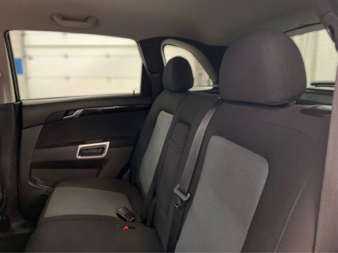 Used 2013 Chevrolet Captiva Sport LS image 11