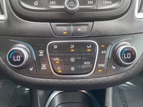 Used 2024 Chevrolet Malibu LT image 20