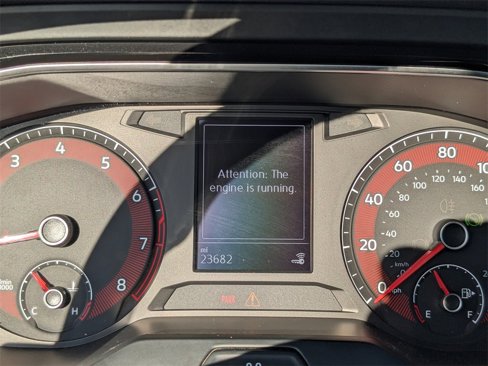Certified 2020 Volkswagen Jetta SE image 34
