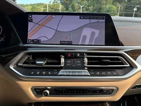 Used 2019 BMW X7 xDrive40i w/ Cold Weather Package image 27