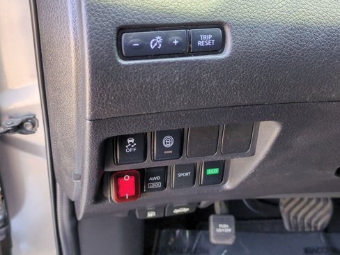Certified 2020 Nissan Rogue Sport S image 16