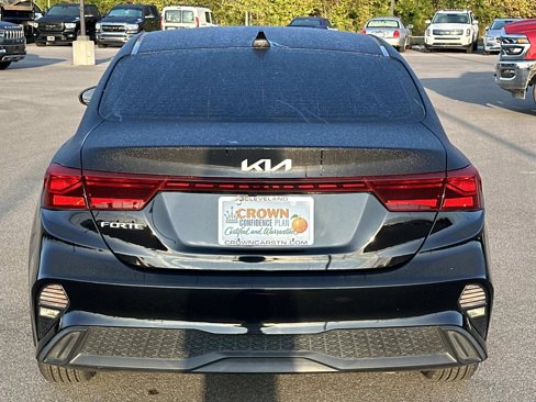 Used 2022 Kia Forte LXS image 5