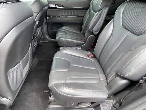 Used 2024 Hyundai Palisade Calligraphy image 12