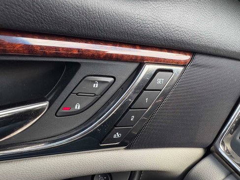 Used 2014 Cadillac CTS Luxury image 31