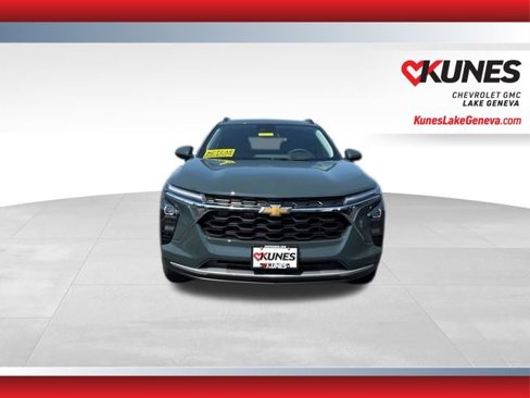 New 2025 Chevrolet Trax LT w/ Driver Confidence Package image 10