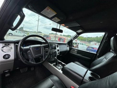 Used 2015 Ford Expedition EL XLT w/ Equipment Group 202A image 25